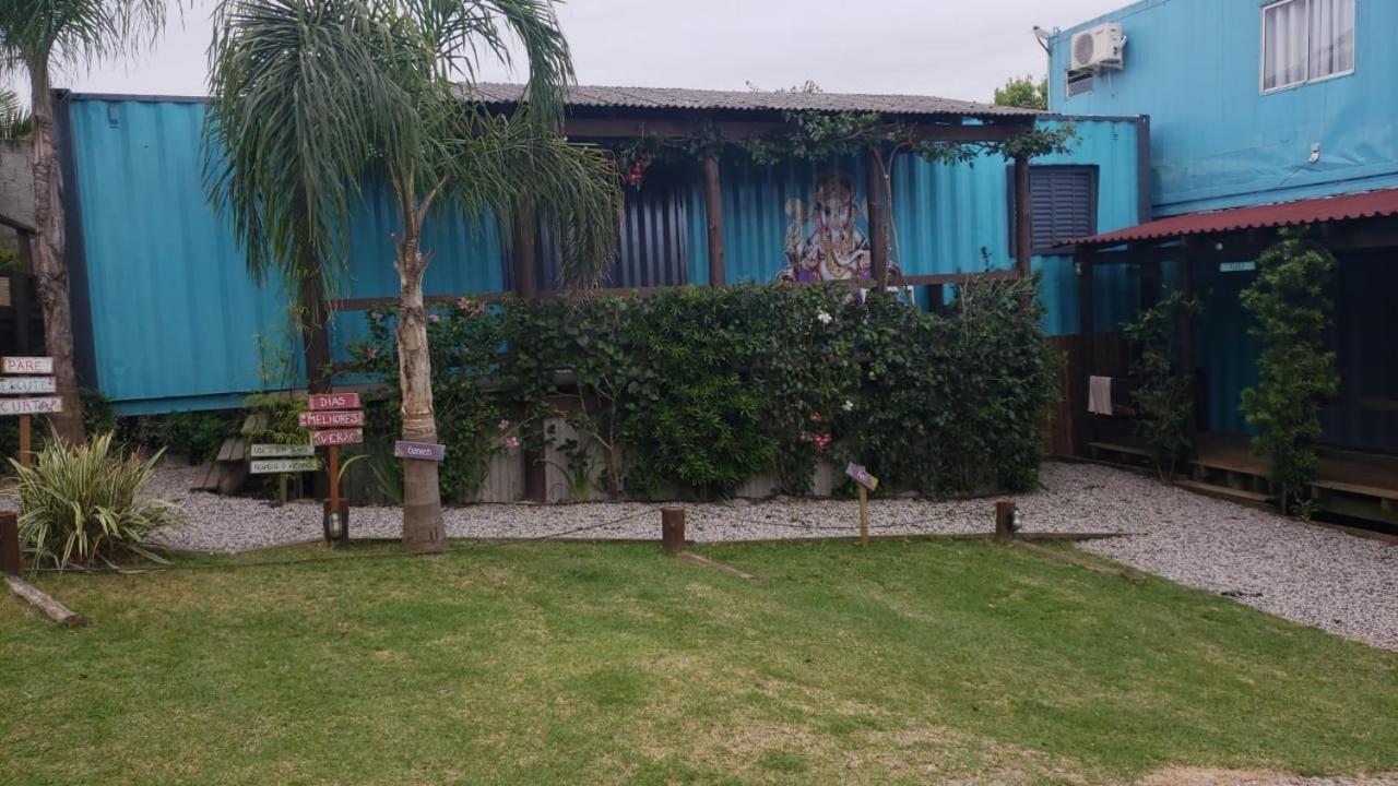 Hindu Box Containers E Cabanas Praia do Rosa Esterno foto